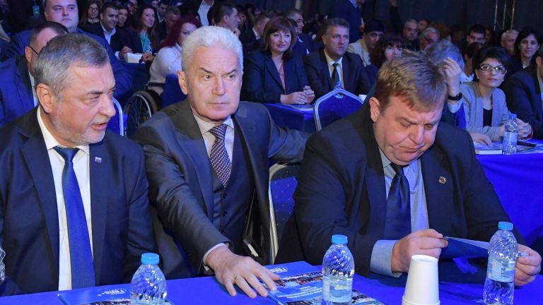 Кой казва истината за разбиването на Обединени патриоти?