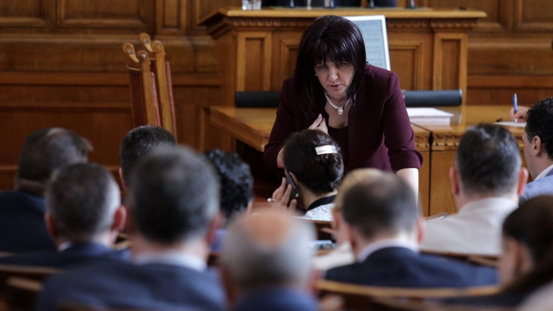 Парламентът отхвърли президентското вето върху международните договори за F 16 блок