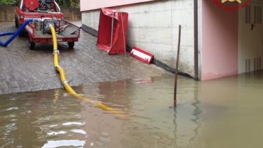  Бури и мощни дъждове в Италия лишиха живота на трима души, Мостар също бе наводнен 