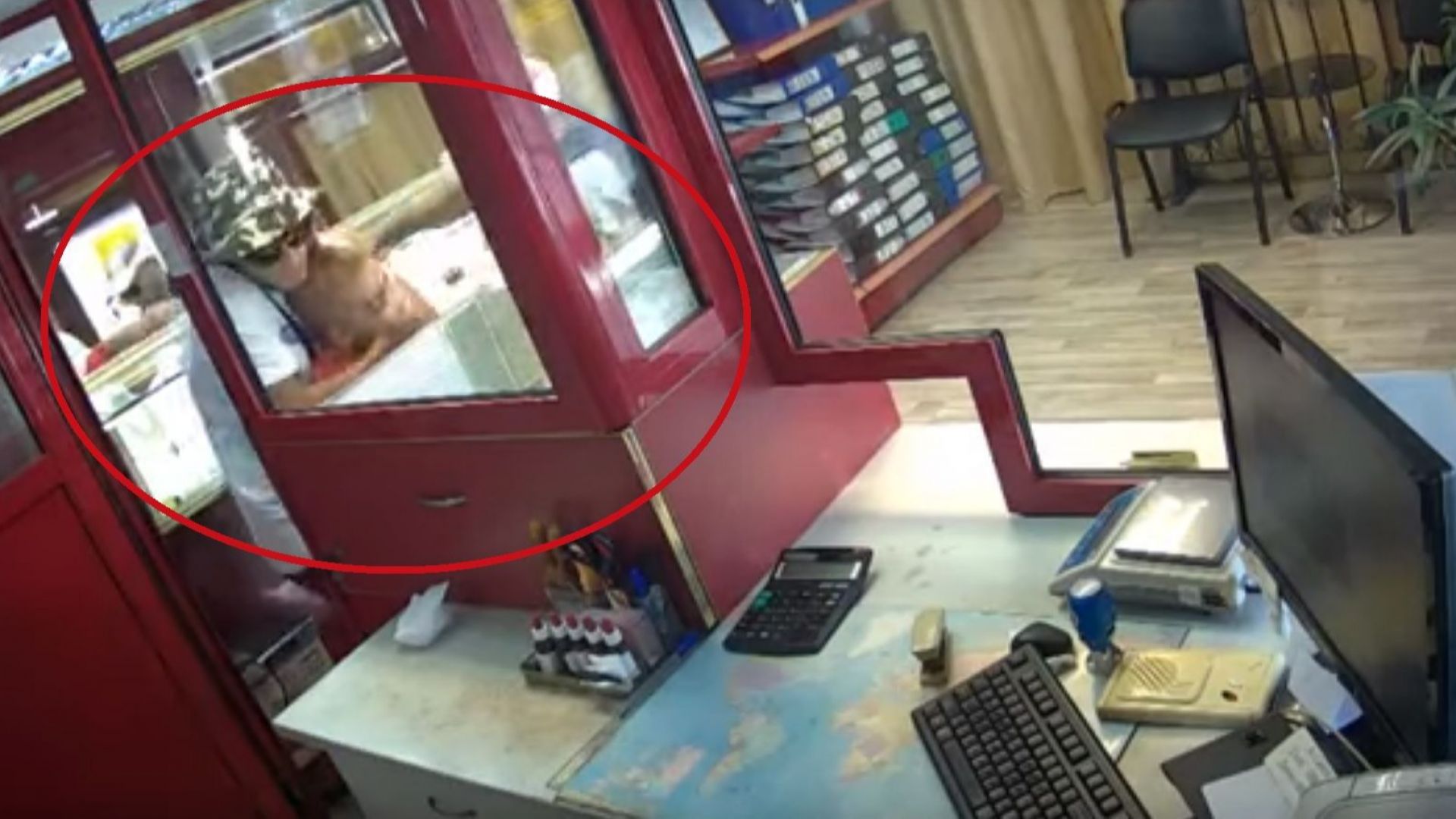 Първи кадри от обира на заложната къща в Бургас бяха