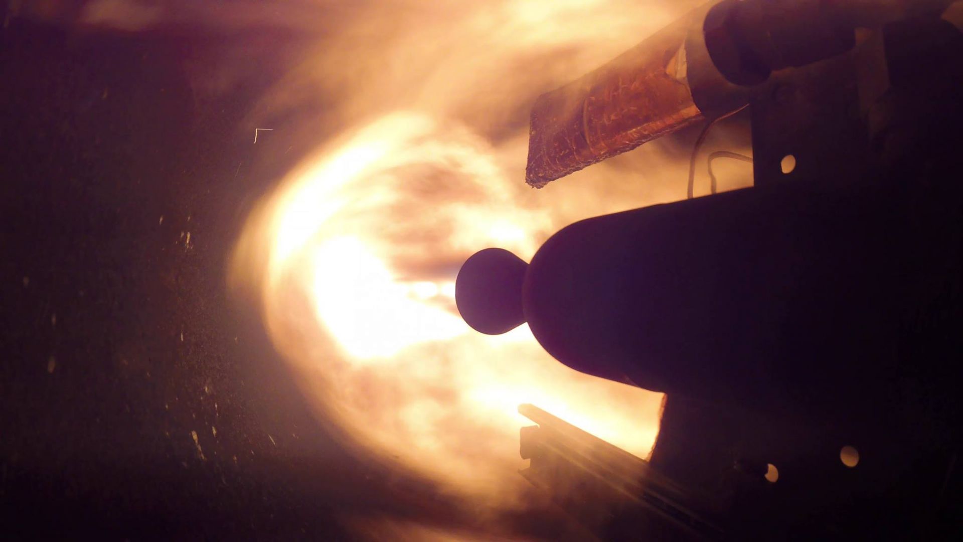 Ракетният двигател на NSTR