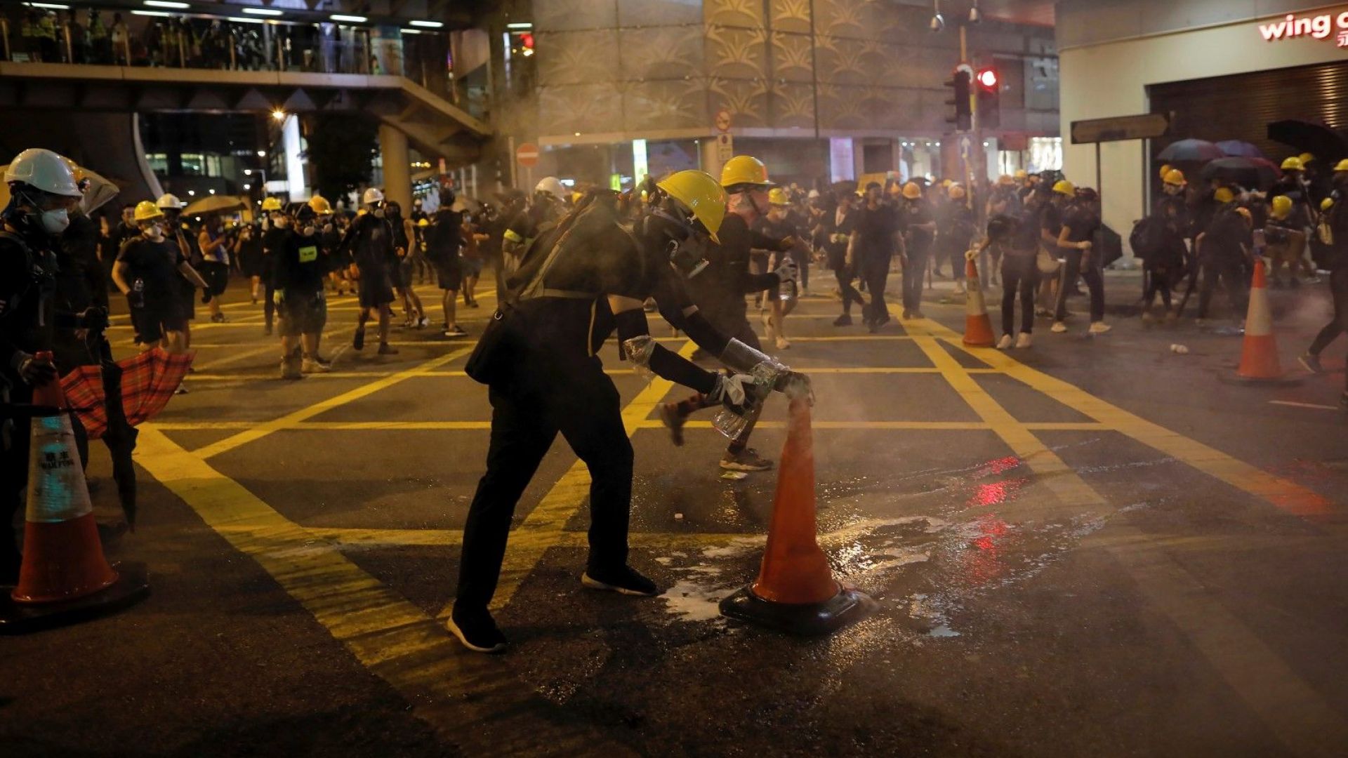 Пекин порица "ужасяващите" протести в Хонконг
