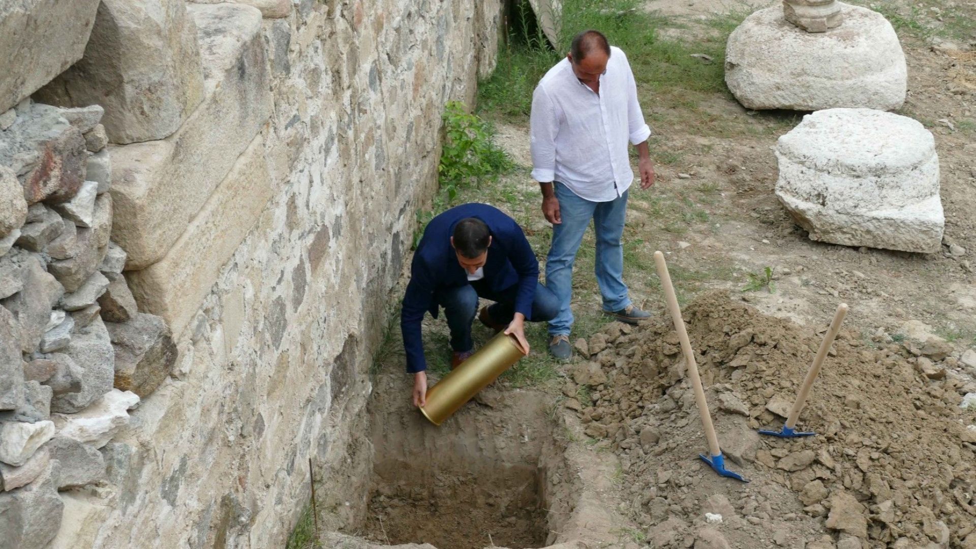 Кметът на Пловдив Иван Тотев постави капсула на времето на