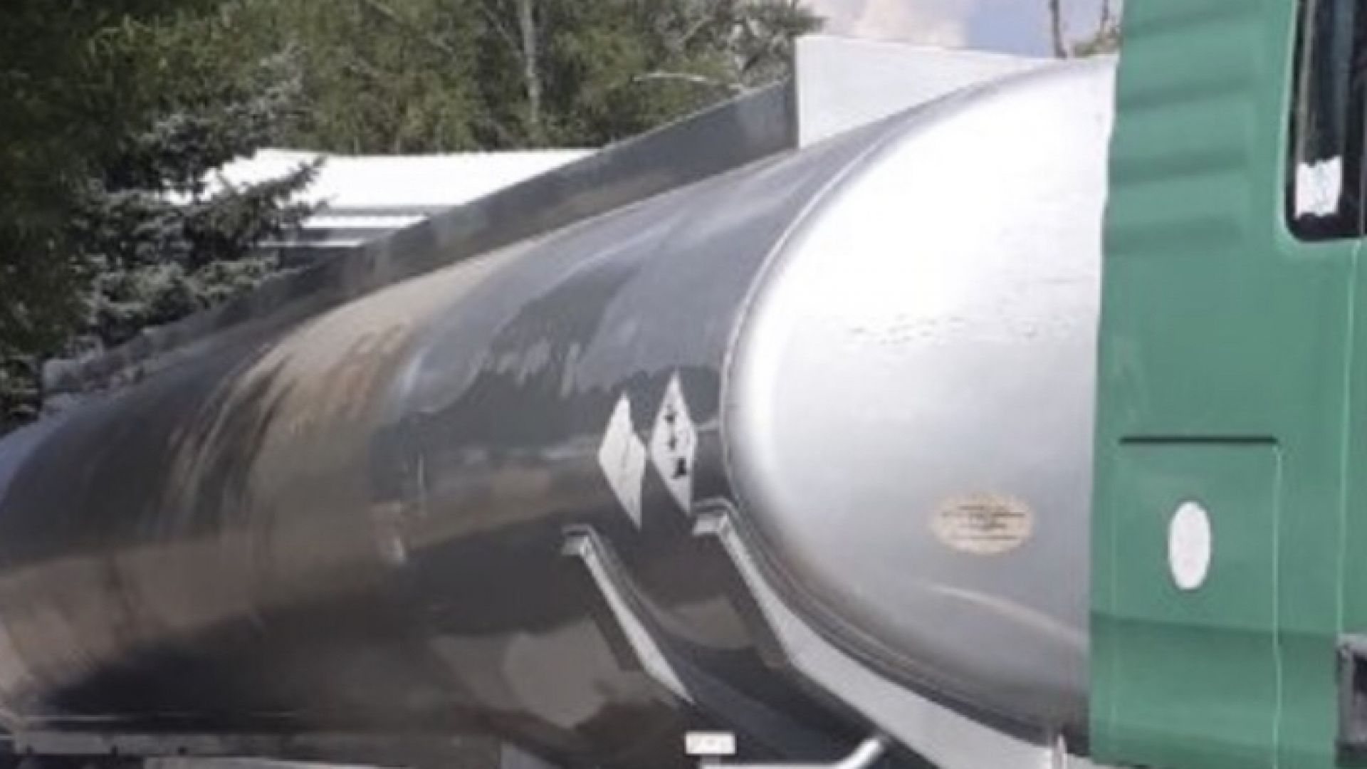 Голямо количество от веществото антикор е открито в петролна база