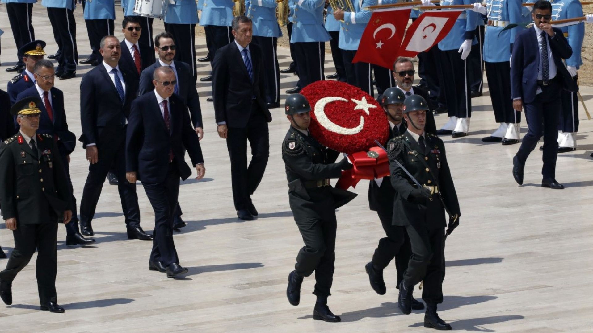 Турция предостави от днес пълномощия на Висшия съвет за радио