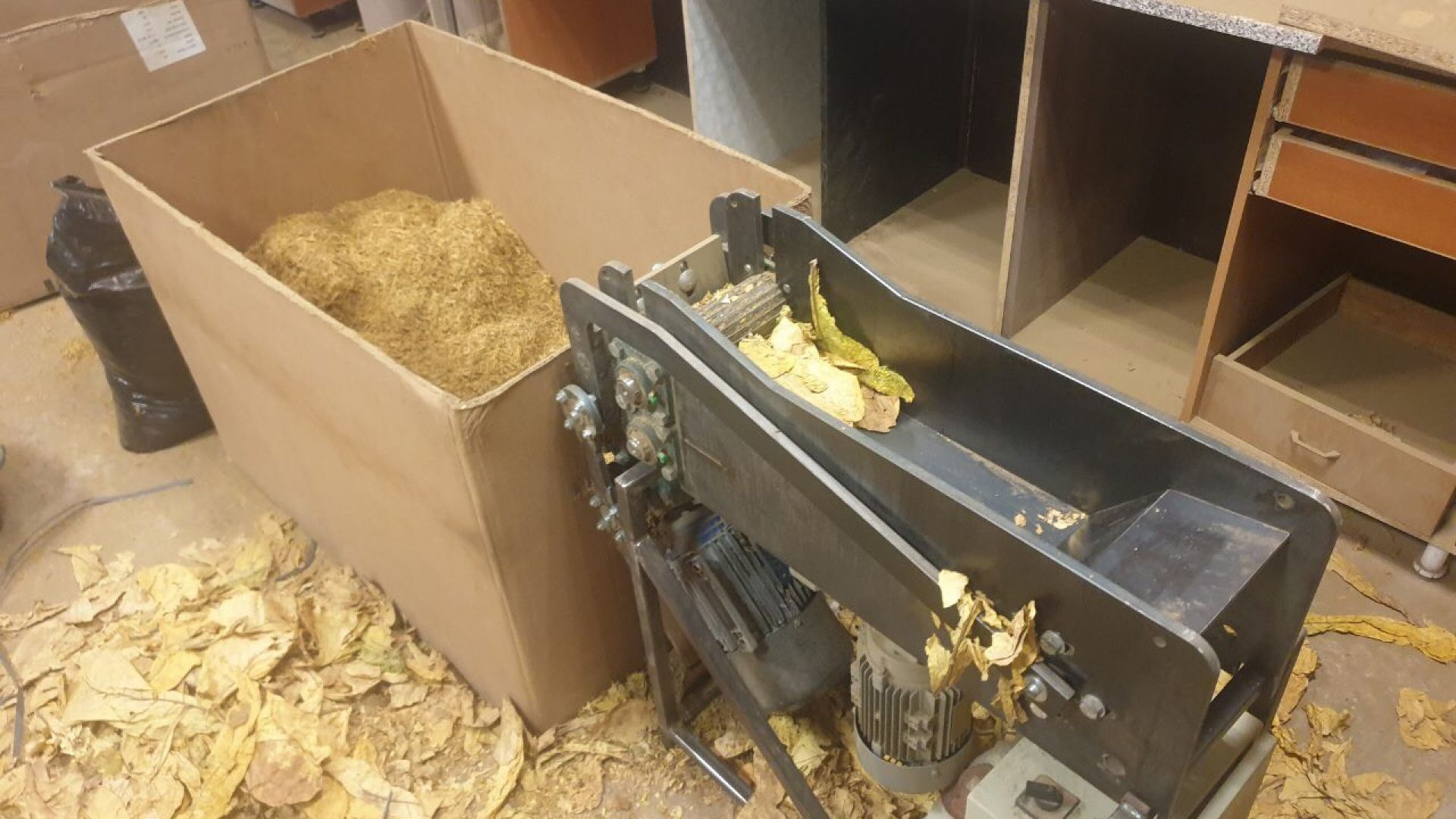 Полицията в Пловдив иззе голямо количество контрабанден тютюн при спецоперация