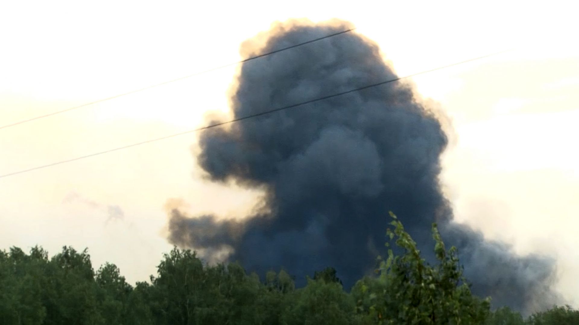 Виж още Взрив в склад за боеприпаси в Русия, евакуират