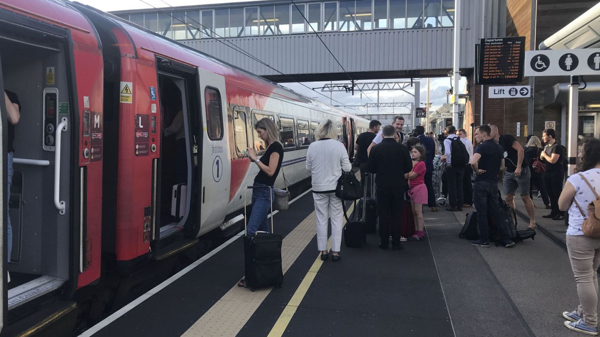 Компанията оператор на британската електропреносна мрежа Нешънъл грид обяви тази