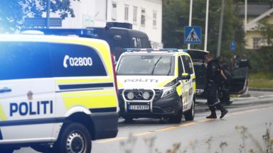 Стрелба в джамия в Осло, нападателят е "млад бял мъж"