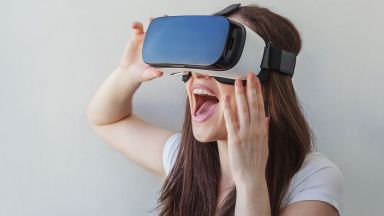 Шлем за виртуална реалност като алтернативно обезболяващо при раждане
