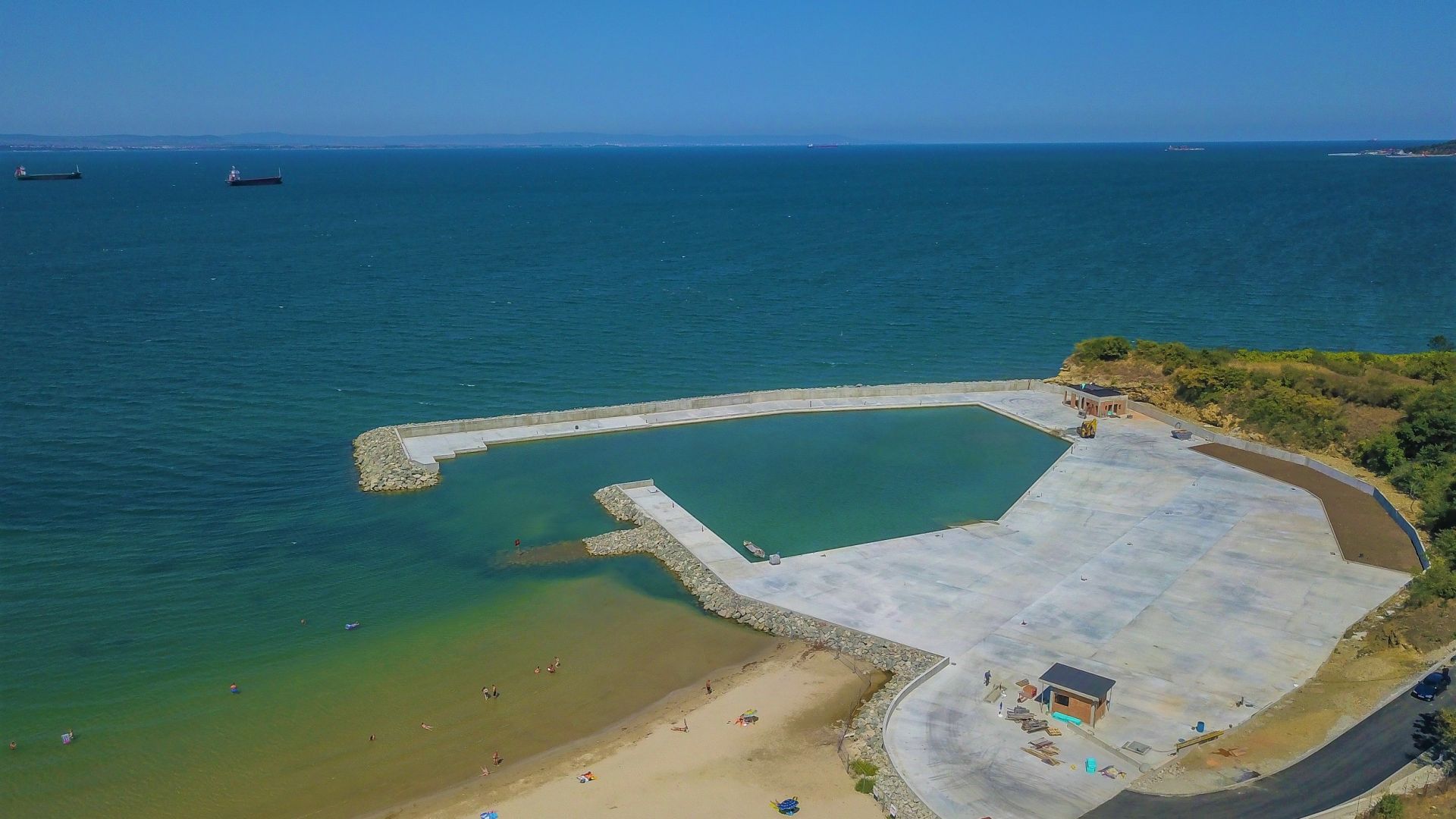 Приключи тежката строителна работа по новата лодкостоянка в квартал Крайморие