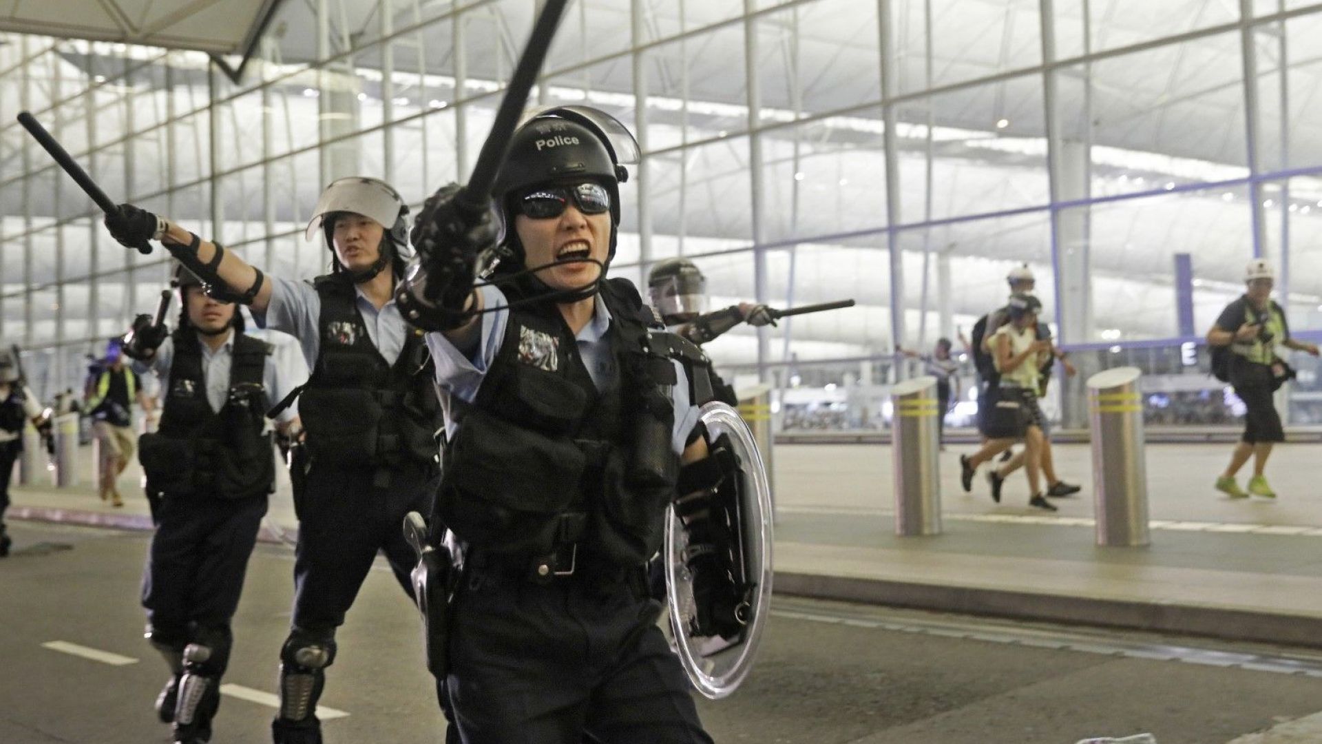 Китайските власти отказаха на молбата на два кораба на американския