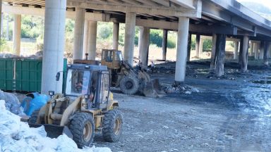 АМ "Струма" остава затворена: какво причини пожара под моста при Дупница