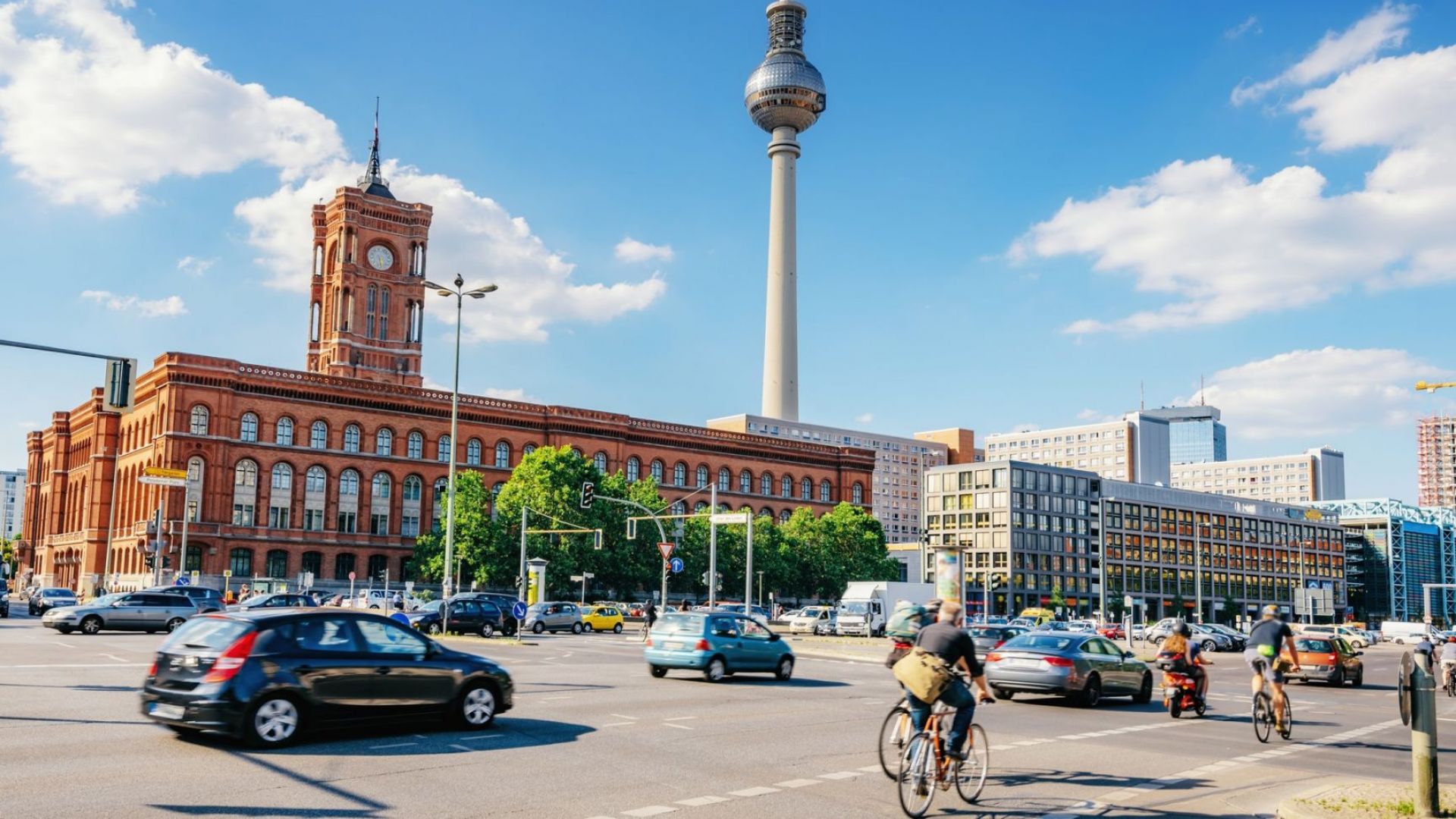 Германската столица ще наложи от октомври забрана за движение на