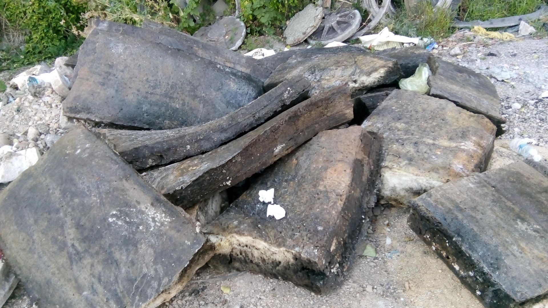 Аварийни екипи на Софийска вода са открили голямо количество дунапрен