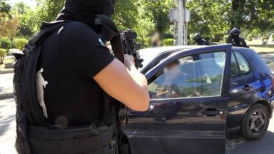 Съдът остави в ареста петима от обвинените за разпространение на фалшиви евробанкноти
