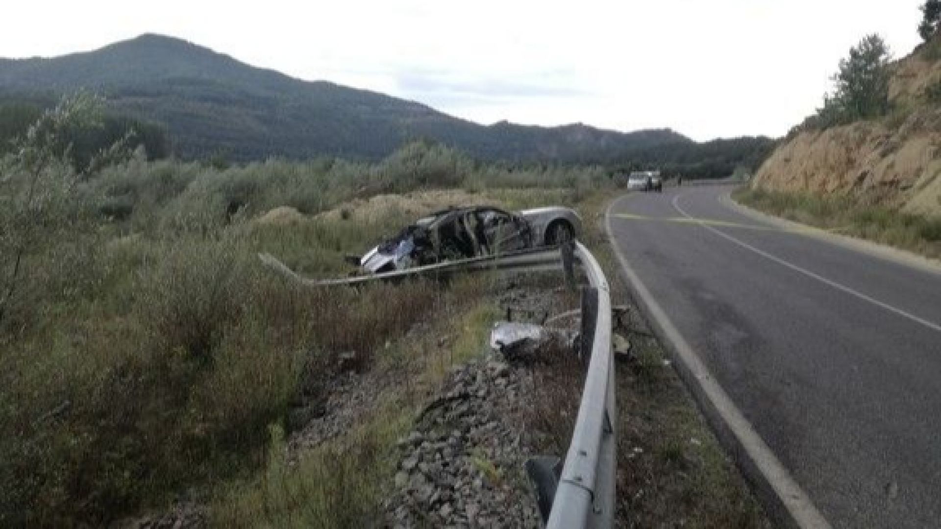 Жена загина а други 3 ма бяха ранени при жестоката катастрофа