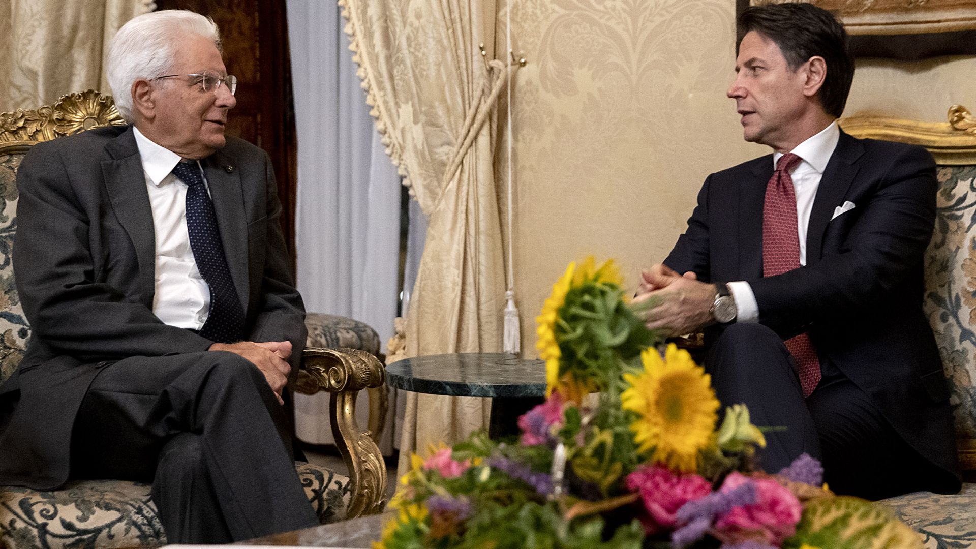 Президентът на Италия Серджо Матарела започва от днес двудневни консултации
