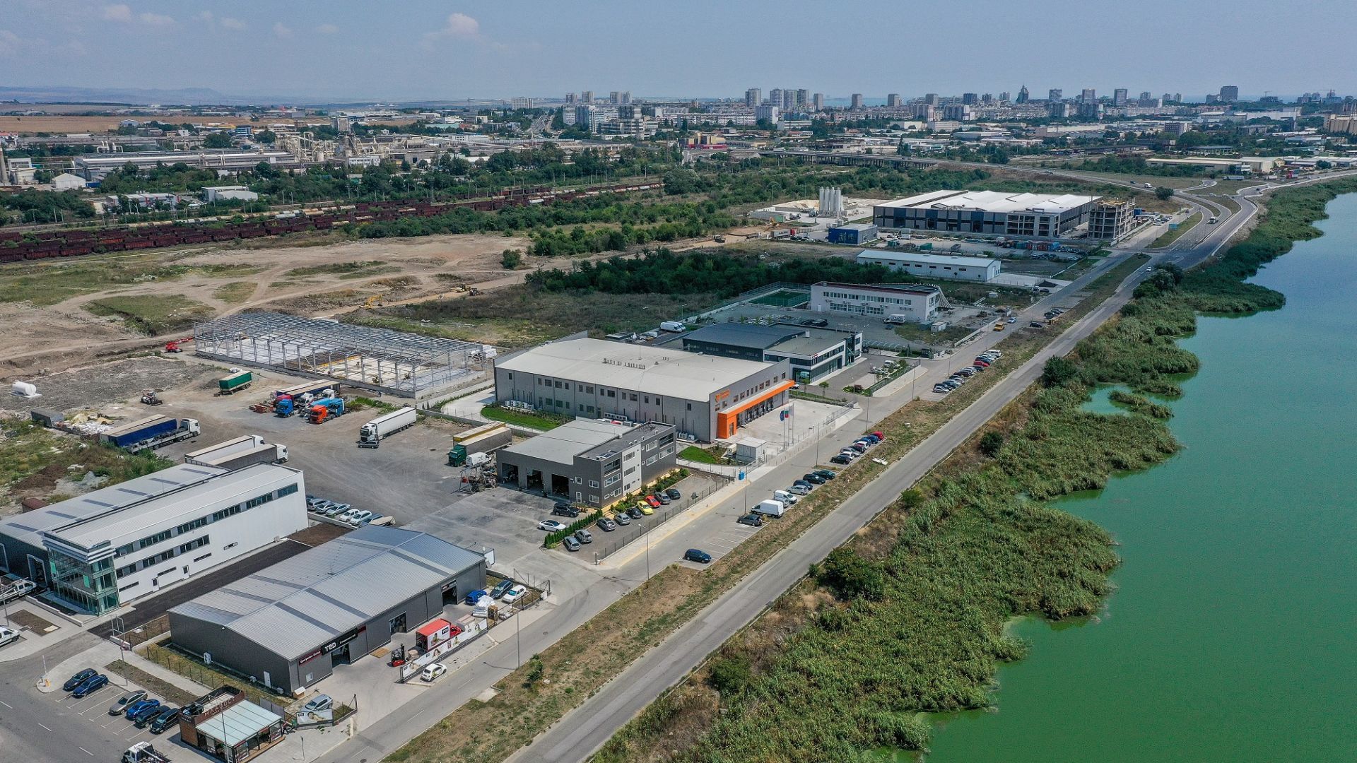 Пореден инвеститор стартира изграждане на нова база в Индустриален и