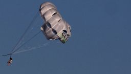 Три министерства пишат спешно регламент за парасейлинга след смъртта на детето в Несебър