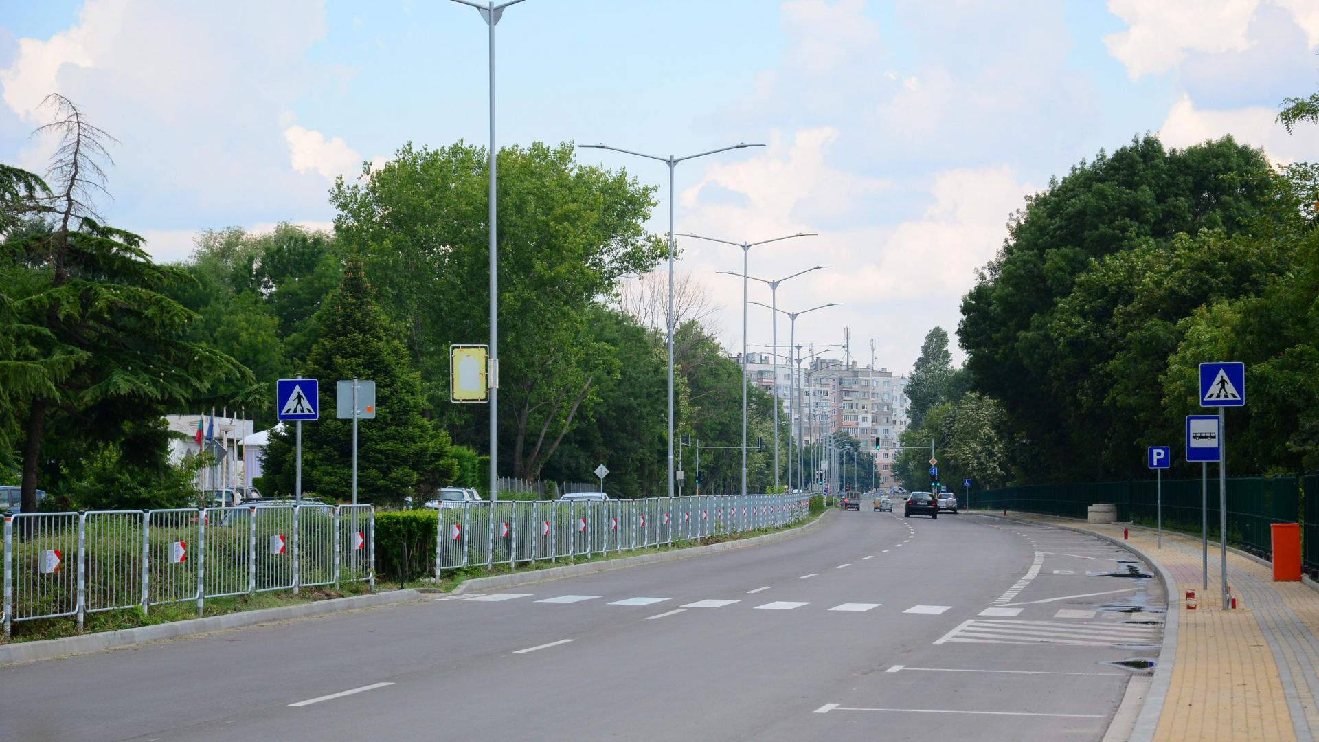 Дейности по обновяване на пешеходната маркировка се извършват във Варна
