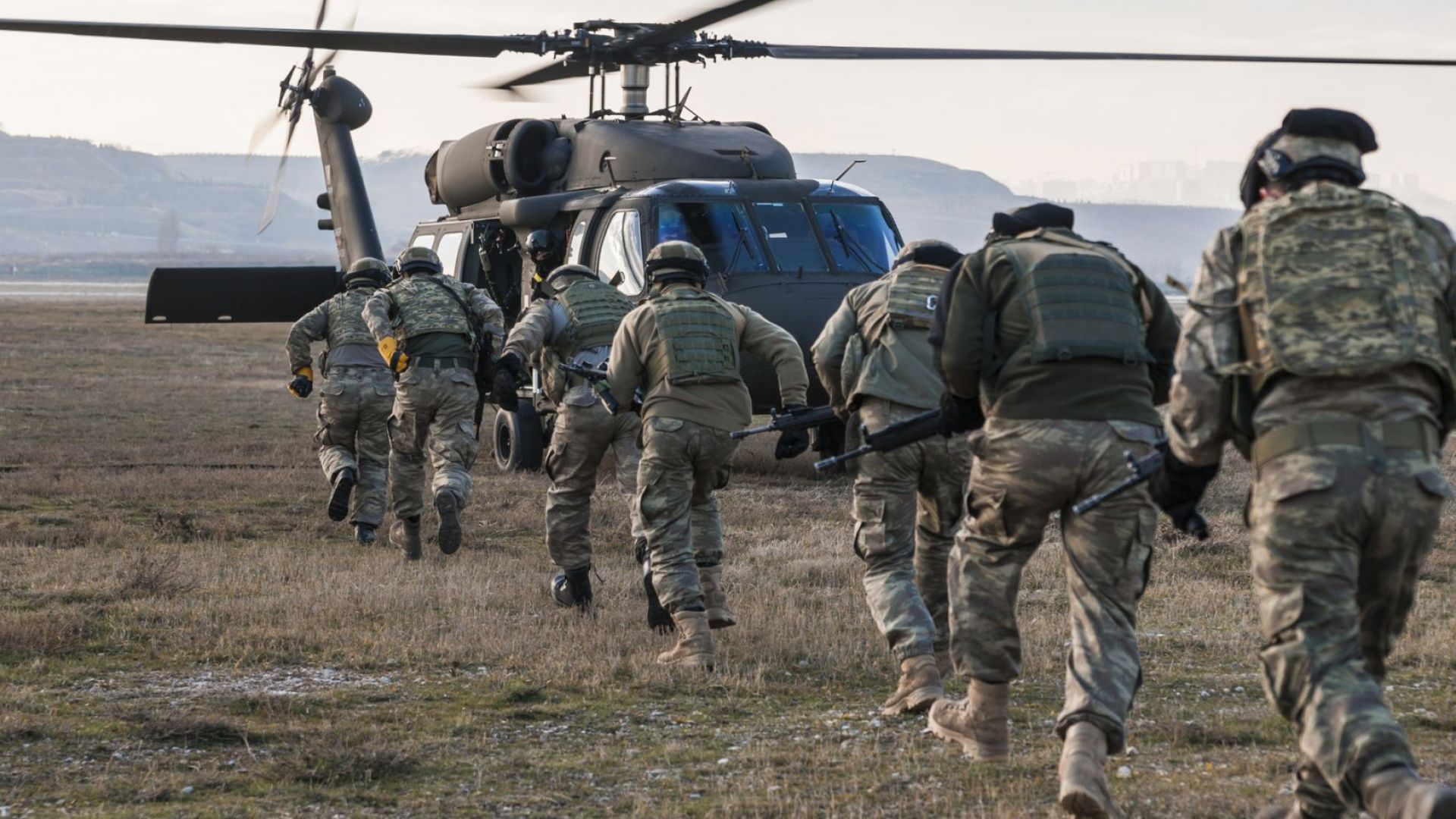 Турция започна нова антитерористична операция в района Синат Хафтанин в Северен