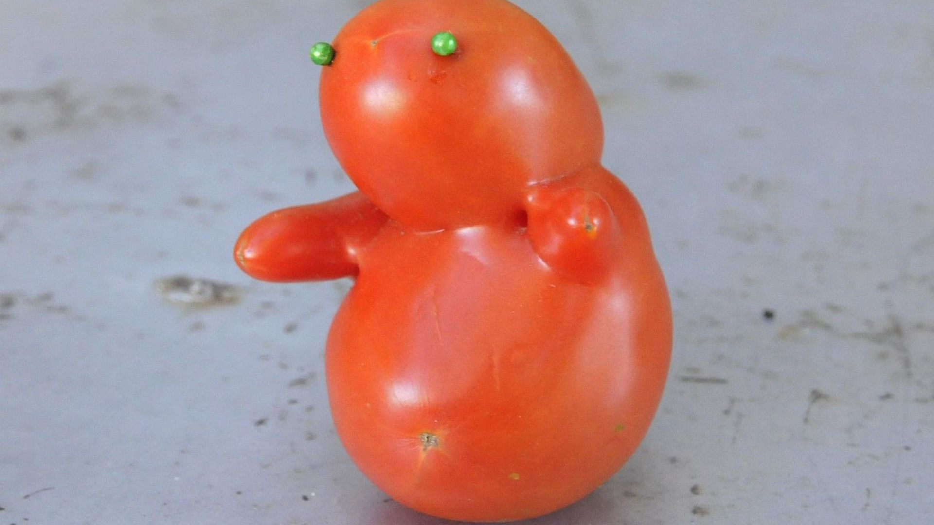 Италианският фермер Фaбpициo Фpecки Дон Домат който е най големият производител на