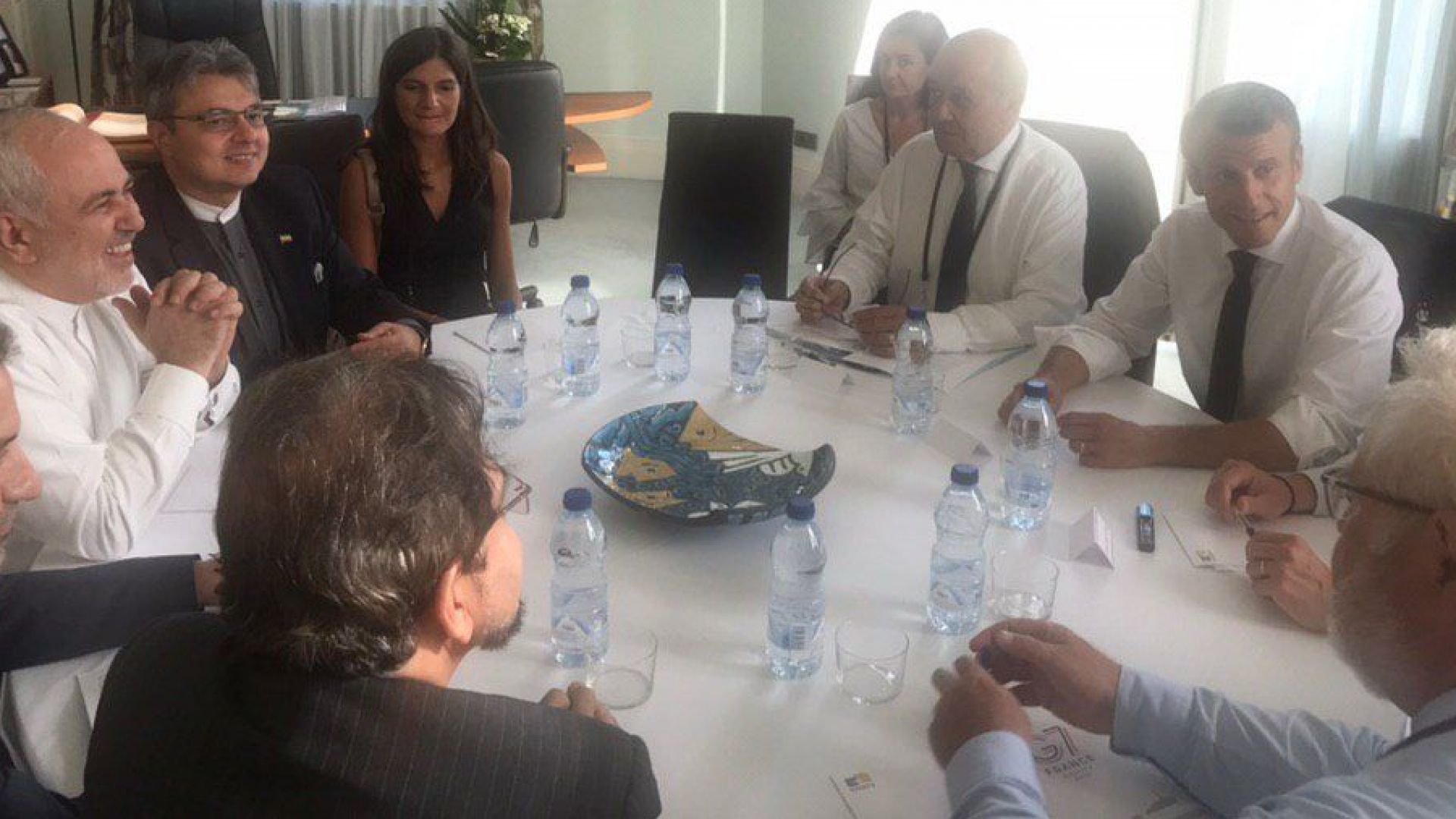 Иранският министър на външните работи Мохамад Джавад Зариф отпътува от