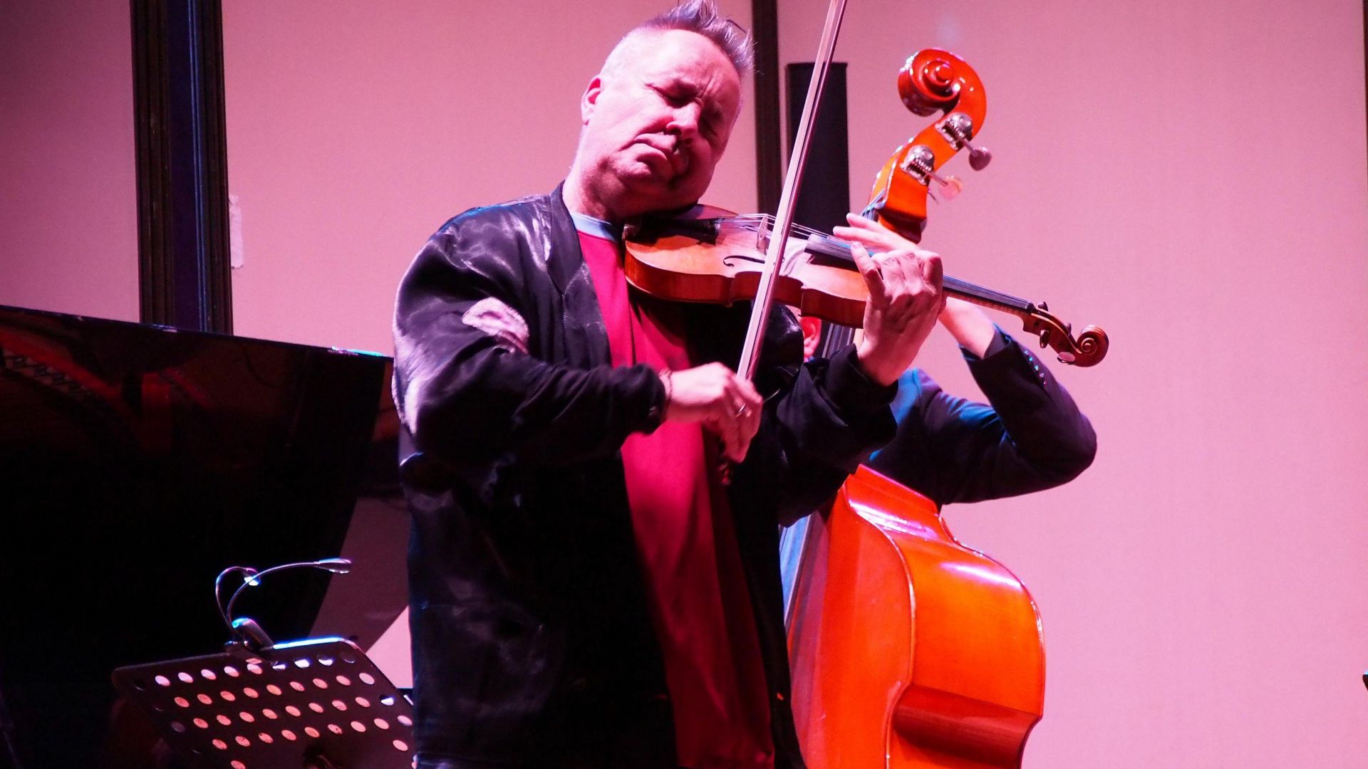 Найджъл Кенеди е решил да пътува с кола за предстоящия