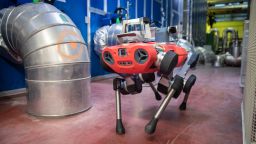 Швейцарци пускат подобрен четириног робот
