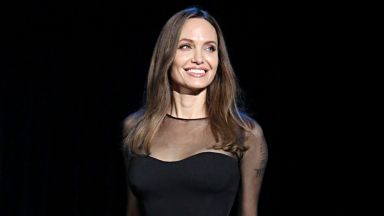 Анджелина Джоли: Не бях силна, но се наложи да се стегна