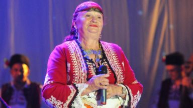 В Инициативния комитет който издига кандидатурата на проф Анастас Герджиков