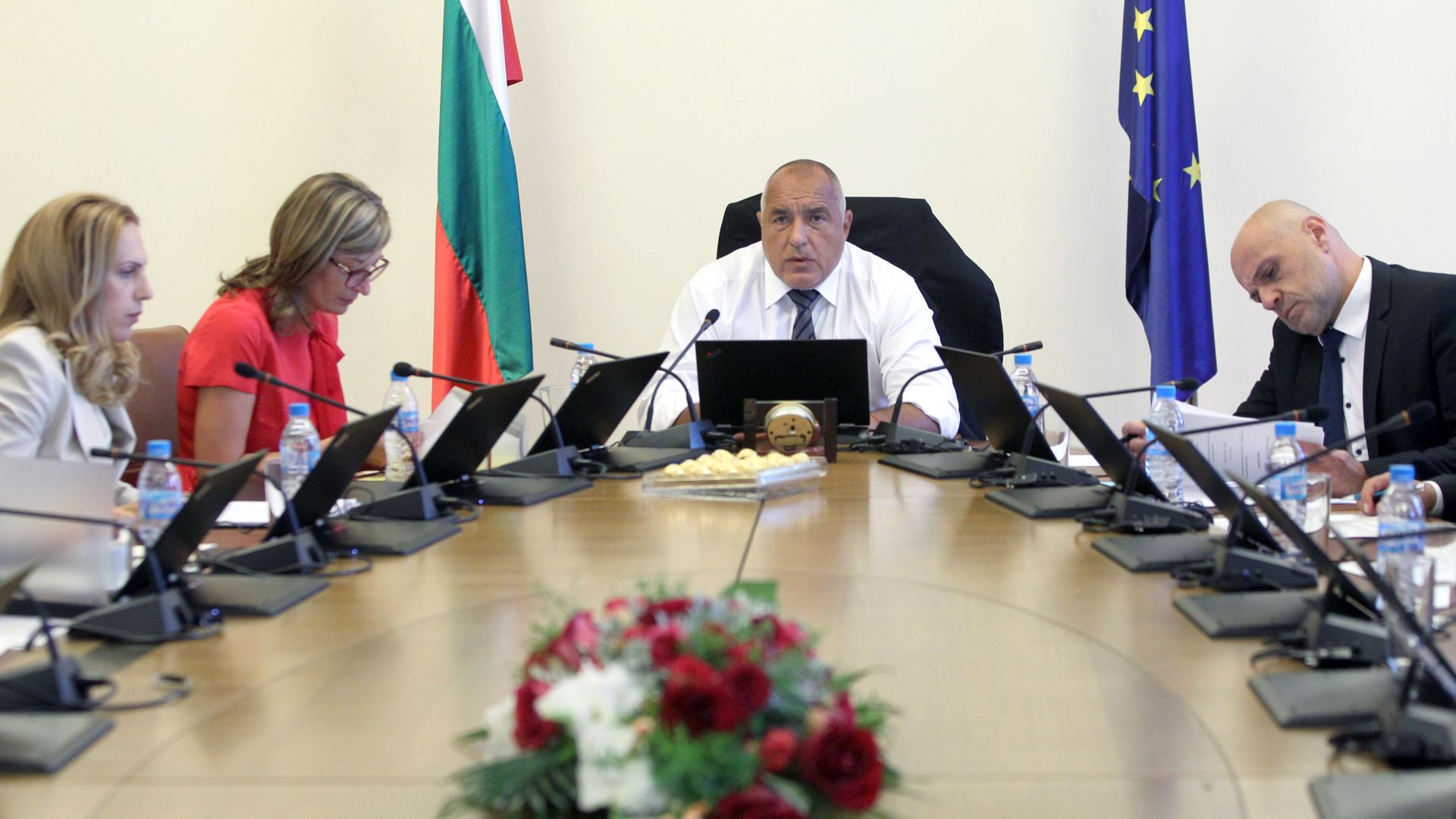 Със свое постановление правителството одобри план сметката за разходите по подготовката