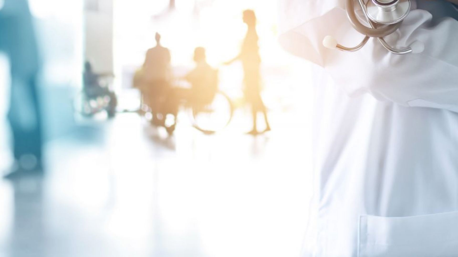 Лекари в Бърно изродиха със секцио здраво бебе след като