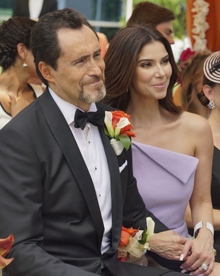 Golemite Tajni Na Grand Hotela Lajf Dir Bg