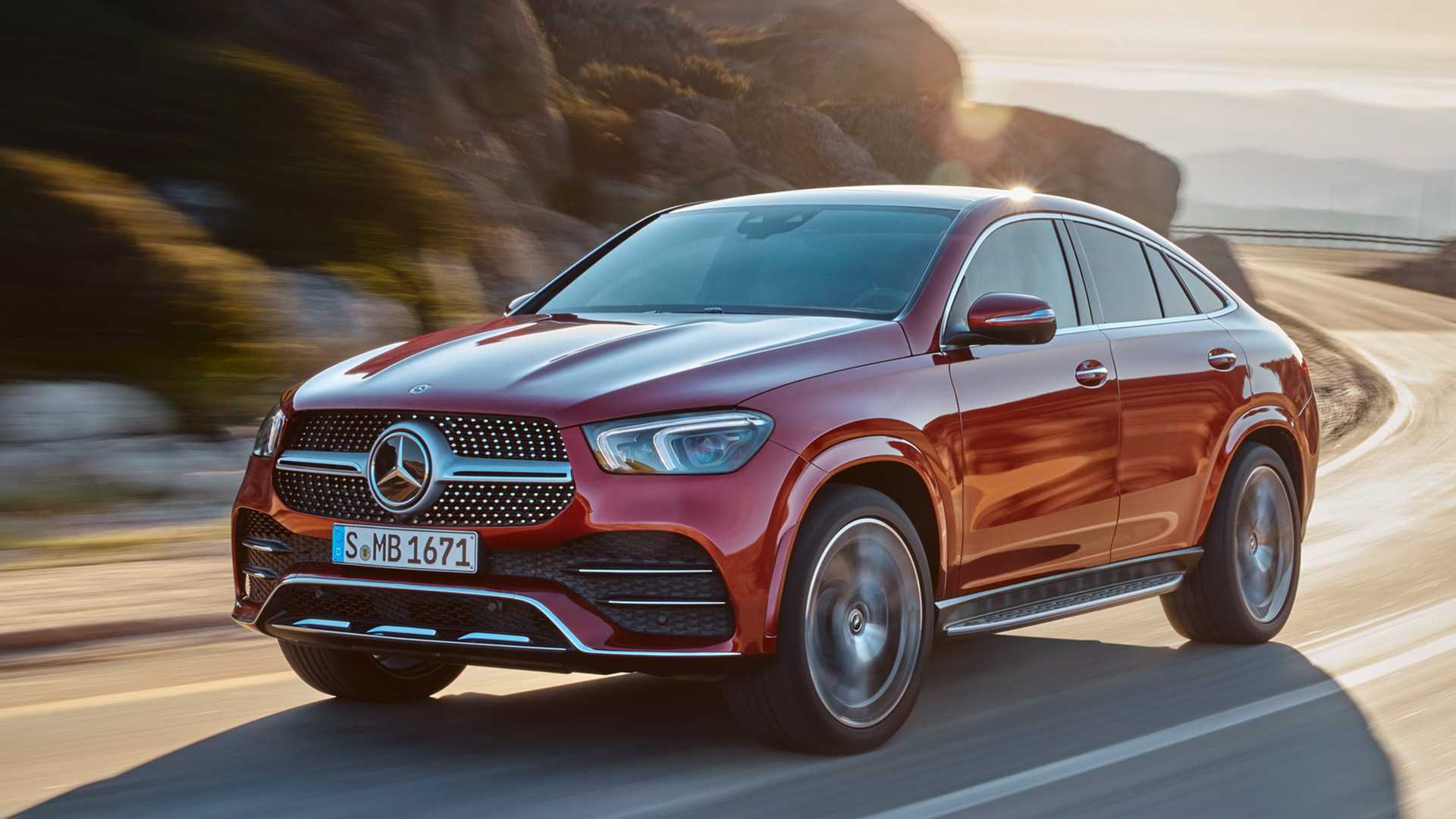 Mercedes-Benz представи новото GLE Coupe