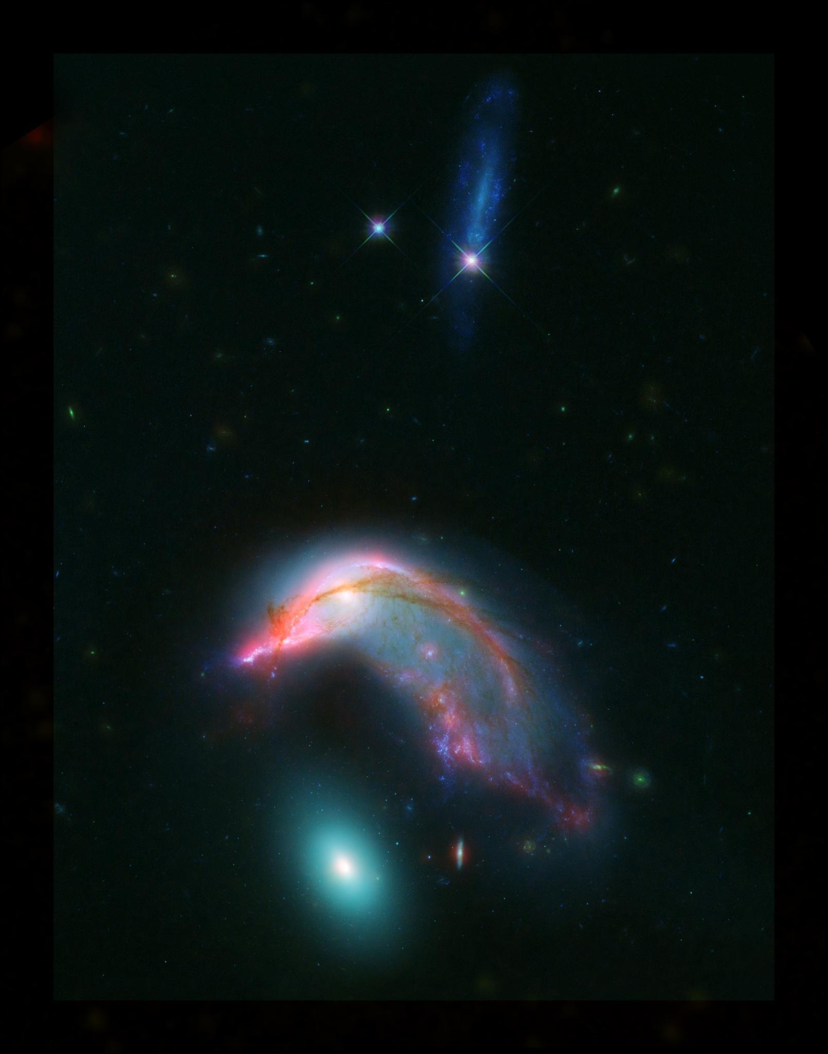 Две сливащи се галактики