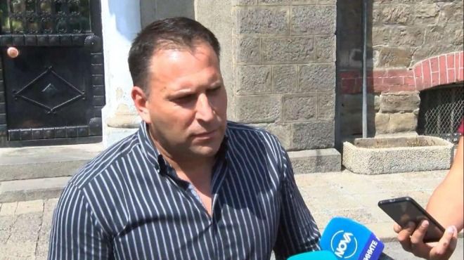 Десислав Трайков заяви, че ако министърът прецени, че е допуснал грешки, може да приеме оставката му