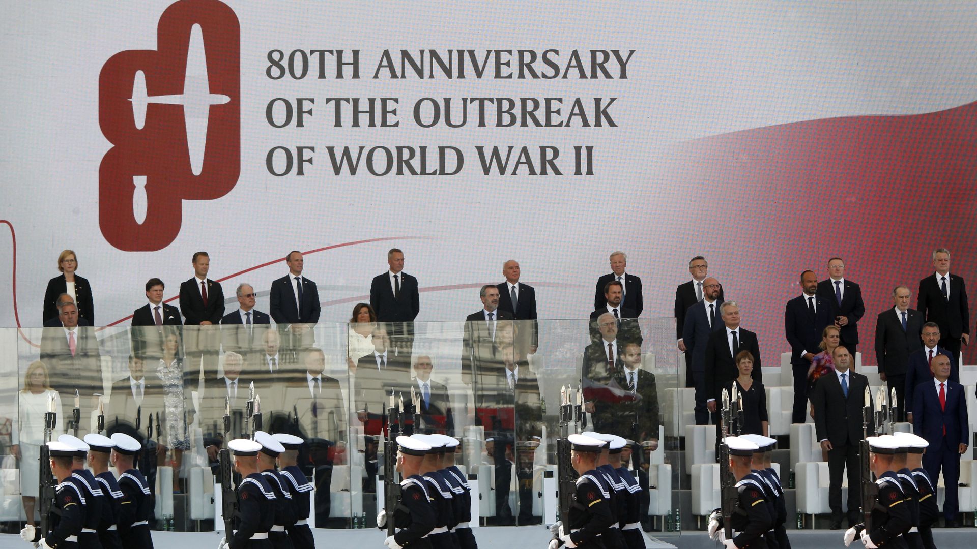 Церемонията на площад "Пилсудски" събра световни лидери (снимки)
