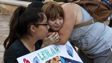 Бебе и трима полицаи се борят за живот след масовата стрелба в Тексас