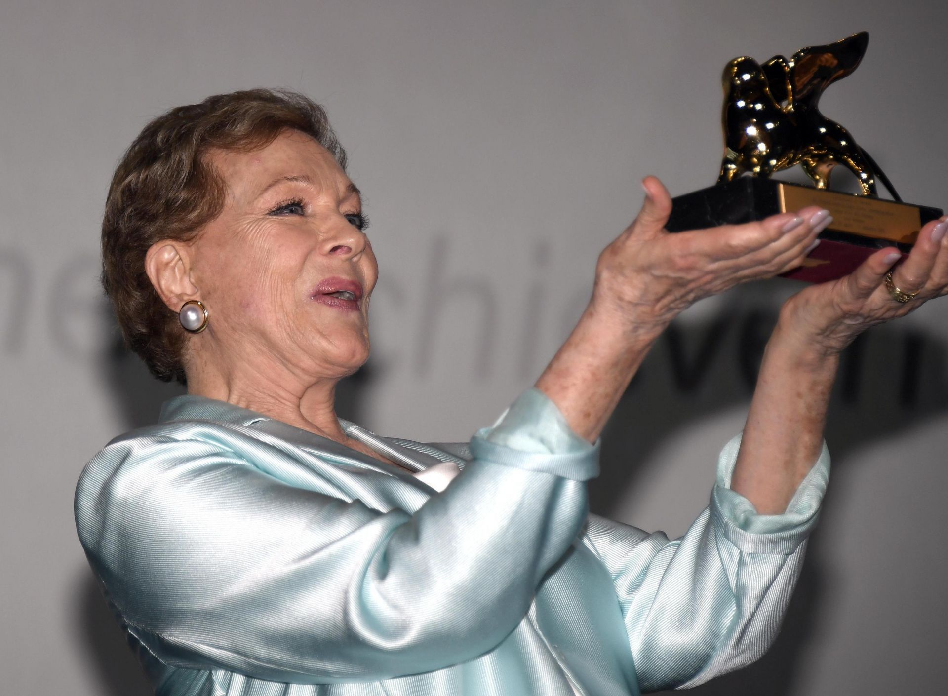 Джули Андрюс получава "Златен лъв" за цялостен принос на фестивала във Венеция
