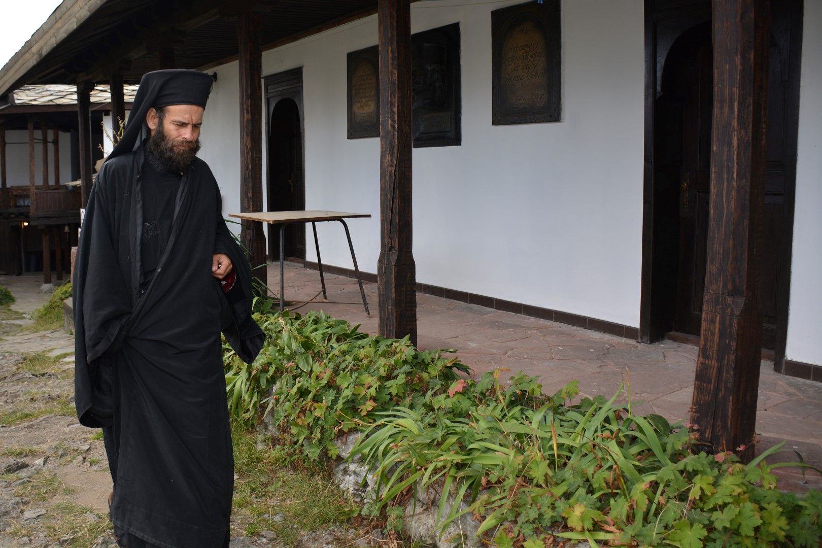 В миналото братството на манастира е наброявало около десет монаси