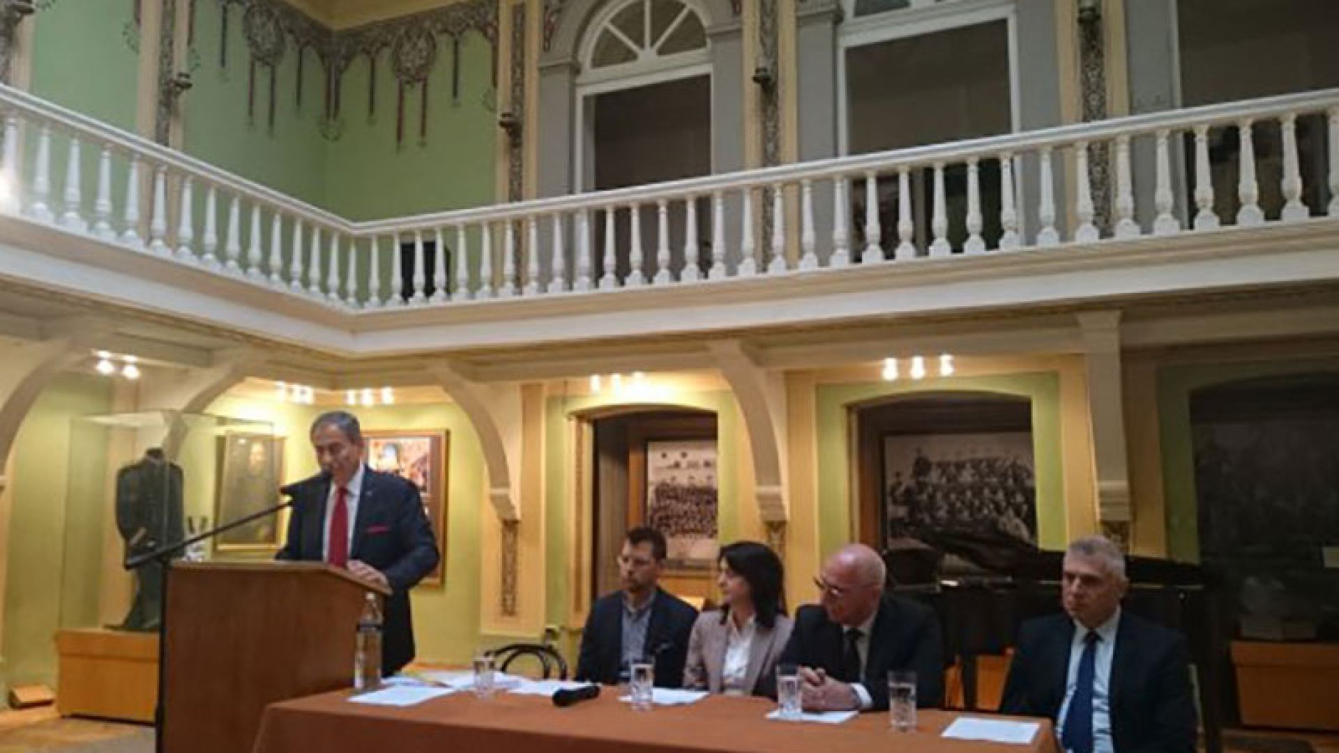 Фондация Дом за Пловдивската опера изпраща днес писмо до мониторинговата