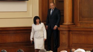 Главният секретар на президента Димитър Стоянов отвърна на огъня