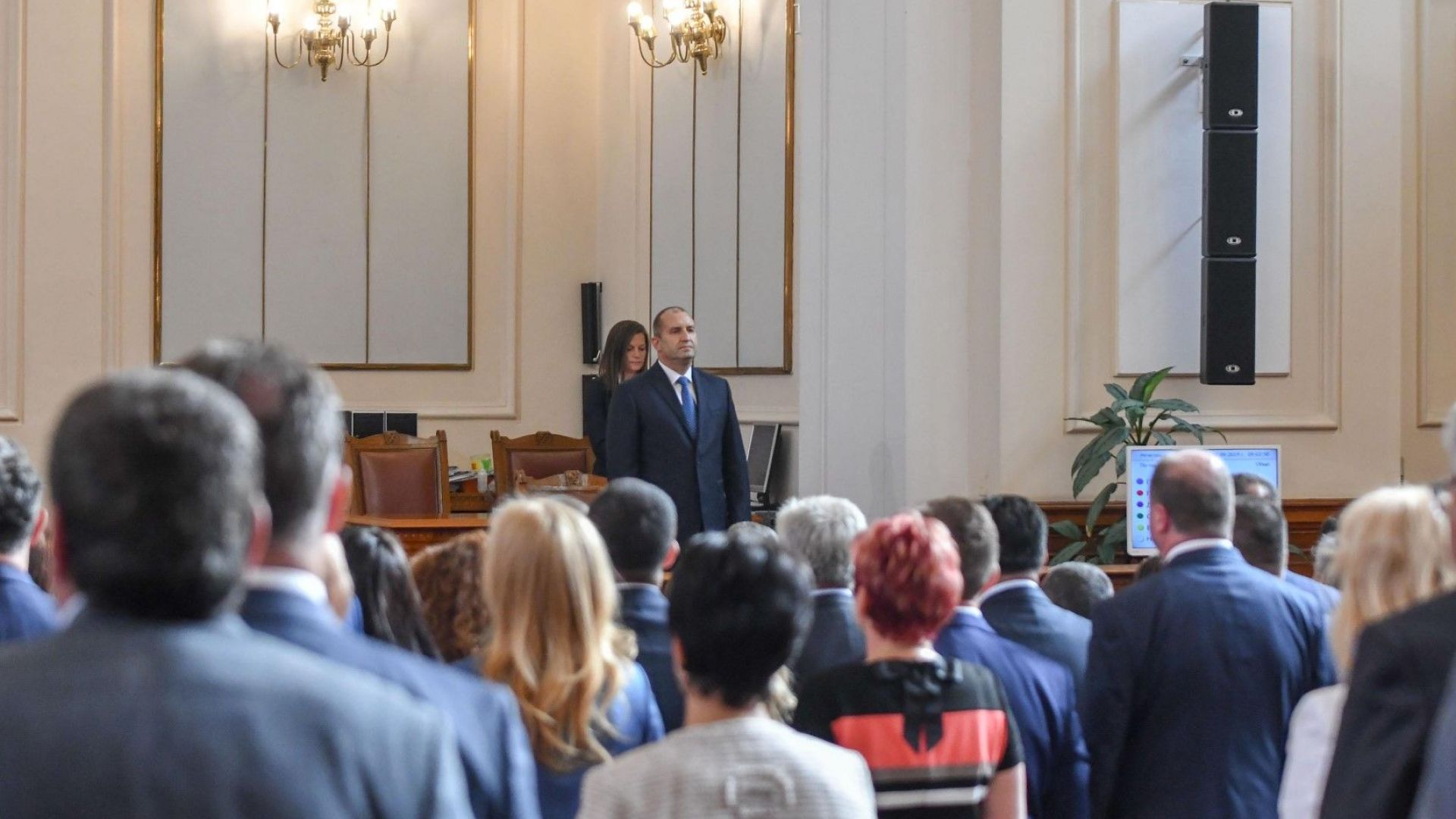В обръщението си президентът очерта много от проблемите на българското