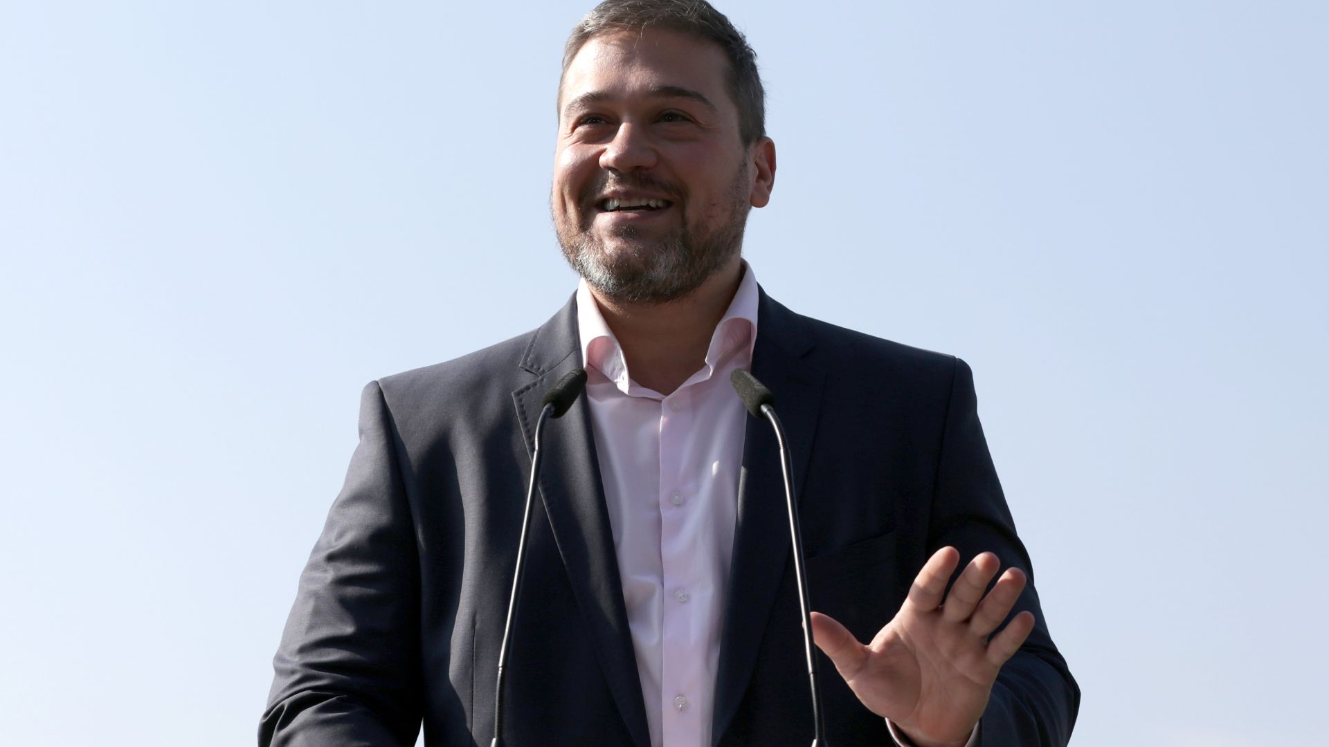 Председател на Секционна избирателна комисия в столичния жк Дружба е