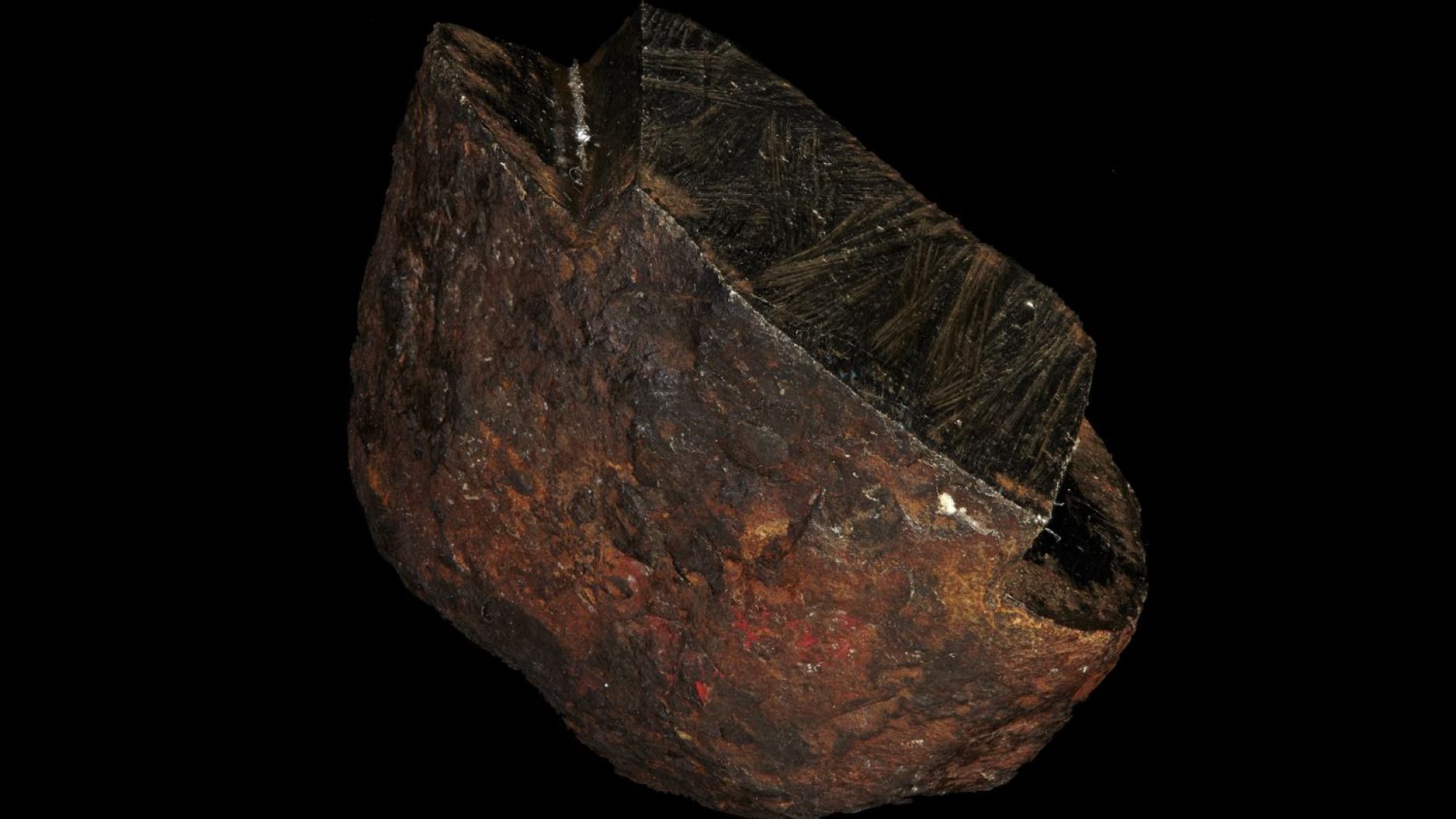 Останки от древна планета бяха открити в известен метеорит