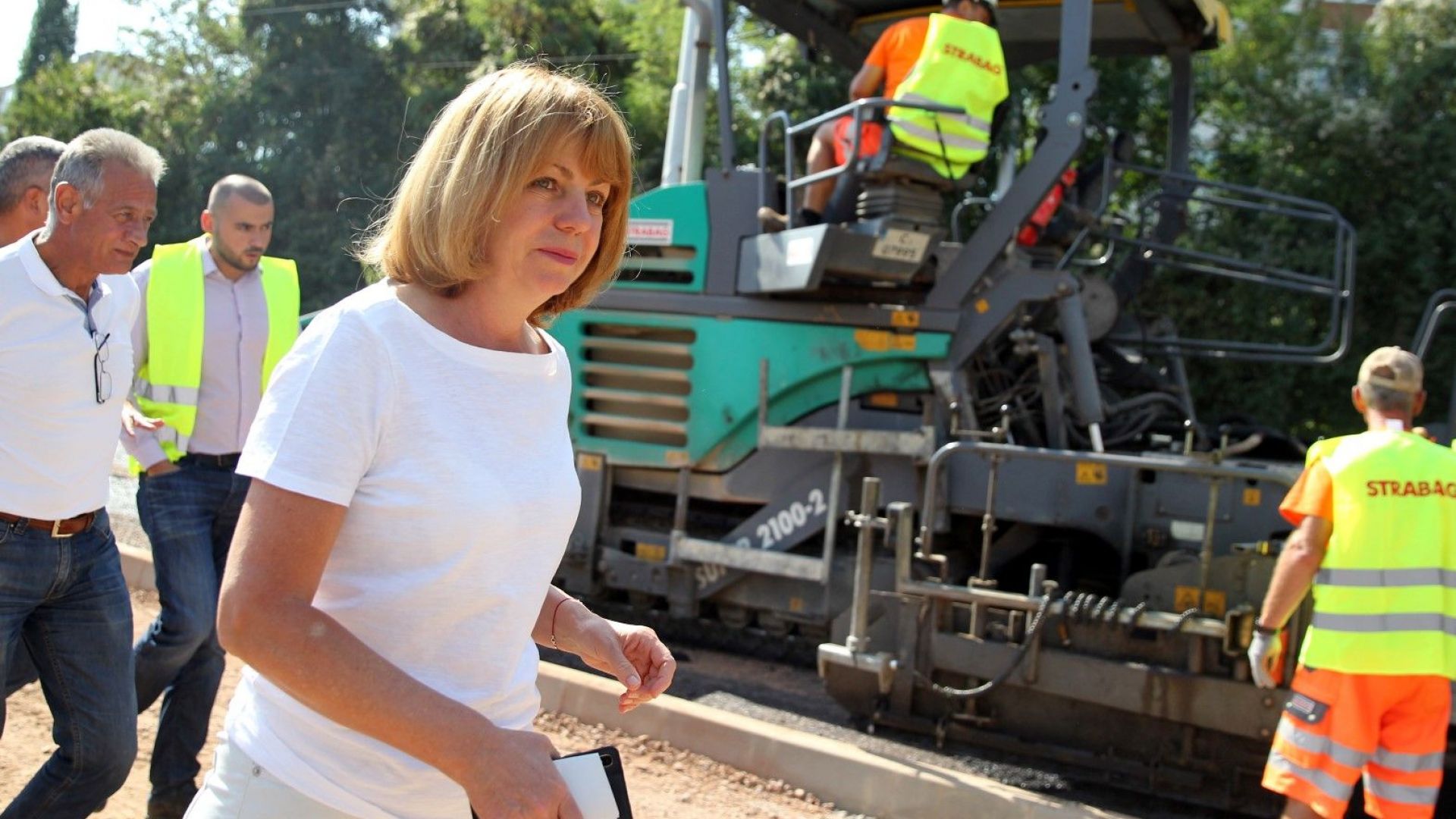 Мога да покажа на Мая Манолова една по една новите