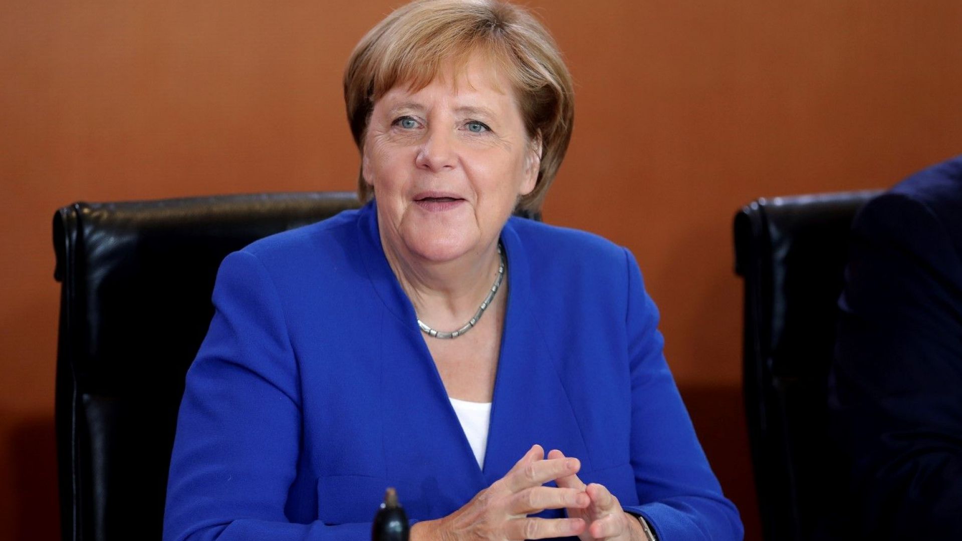 Изпратиха Меркел за Китай, поръчаха й да се застъпи за демокрацията в Хонконг 