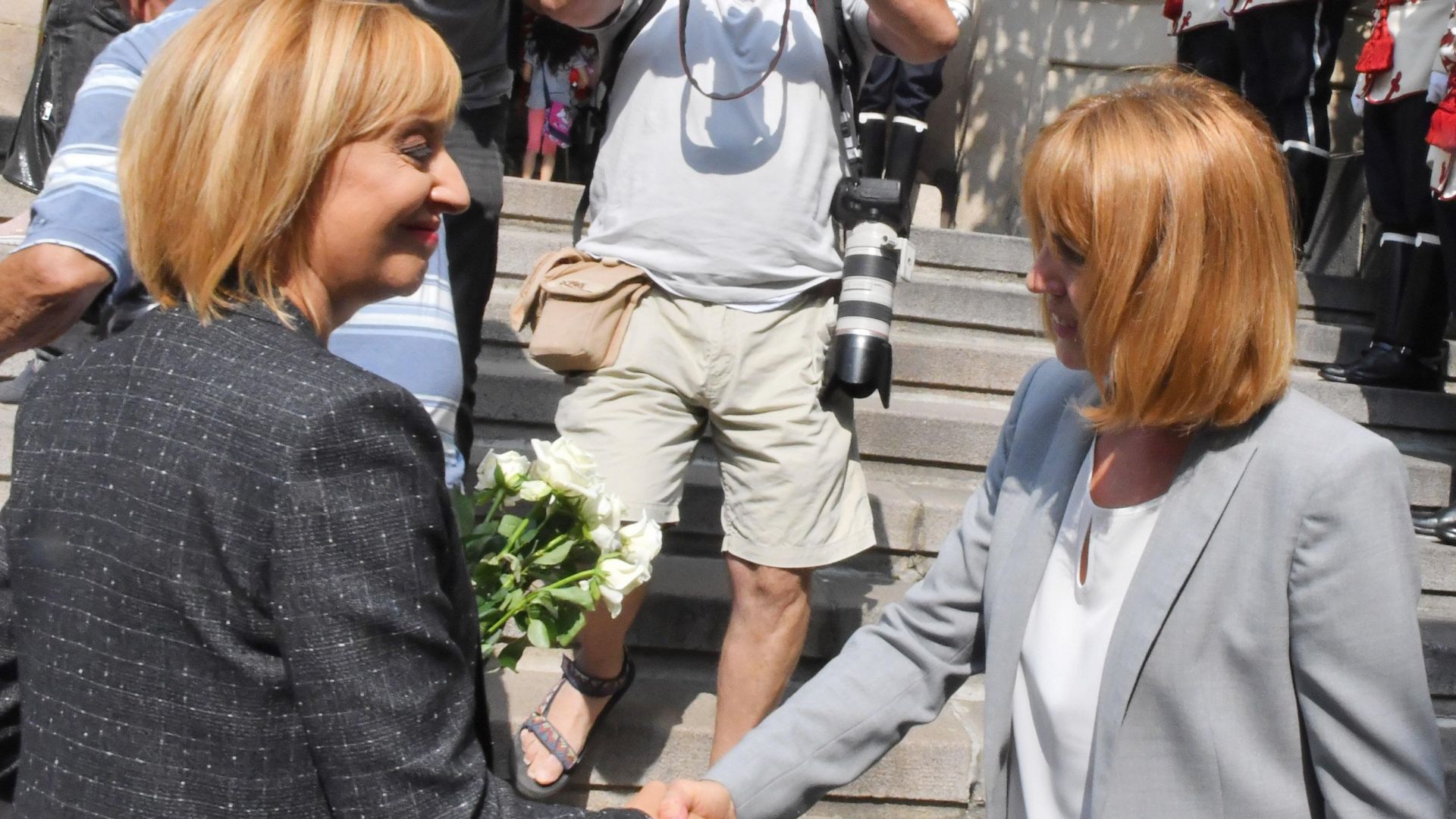 Кандидатките за кмет на София Мая Манолова и Йорданка Фандъкова